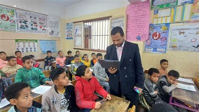 مدير عام تعليم أبوتشت يتابع سير الامتحانات بمدرستي المحطة الابتدائية وأبوتشت