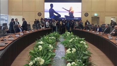 بعد قليل.. النقل توقع عقد مع أبوظبي لإدارة وتشغيل 3 محطات سياحية