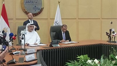 النقل توقع عقدًا مع أبوظبي لإدارة وتشغيل محطات الغردقة وسفاجا وشرم الشيخ