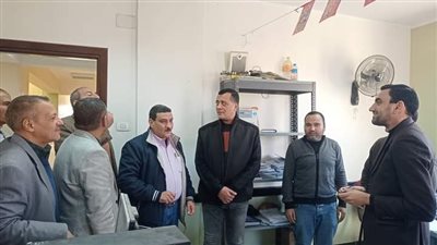 وكيل تعليم قنا يتابع سير امتحانات الترم الأول بمدارس نجع حمادي