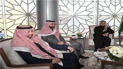 مندوب المملكة الدائم لدى جامعة الدول العربية يلتقي مدير إدارة الشؤون القانونية بالجامعة