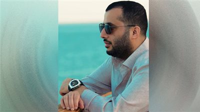 كسرت الخطوط الحمراء.. تركي ال الشيخ يكشف سر ضرب أمه له|أسرار مثيرة من الطفولة