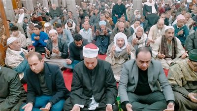 حكم صلاة الظهر أربع ركعات بعد فريضة الجمعة
