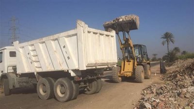 حملة مكبرة لرفع المخلفات والاشغالات بنجع حمادي