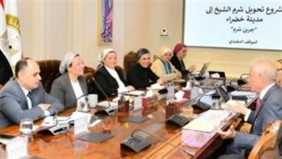 محافظ جنوب سيناء يؤكد دعمه للسياحة البيئية بمدينة شرم الشيخ