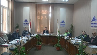  جامعة بنها تستقبل المتقدمين للوظائف القيادية