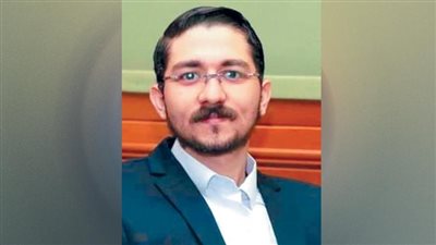 نزل من السماء وتجسد من الروح القدس ومن العذراء القديسة مريم 