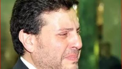 شاعر يتهم الفنان هاني شاكر بالسرقة.. تفاصيل