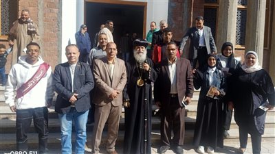 الأنبا بيمن يستقبل وفد تعليم قوص للتهنئة بعيد الميلاد المجيد