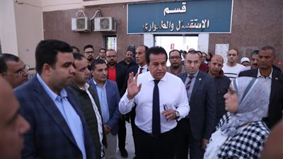 وزير الصحة يوجه بسرعة تشغيل مستشفى السويس العام بكامل طاقته 