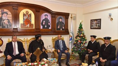 رئيس جامعة أسيوط يهنئ الأخوة الأقباط بعيد الميلاد المجيد