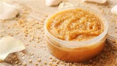 مقشرات الوجه والجسم المعتمدة على الزيوت