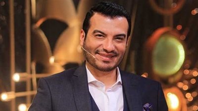 في ليلة عيد ميلاده.. إيهاب توفيق يفاجئ الجمهور بـ