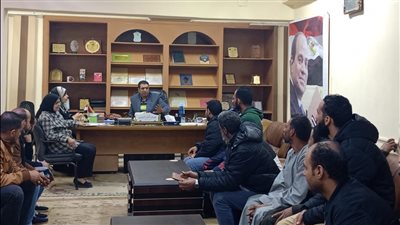 وزارة العمل تنجح في تسوية ودية لإعادة مستحقات 16 عامل بشركة بسوهاج