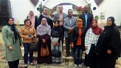 تعليم قنا يدشن وحدة مهنية للتواصل ودعم المعلم لحل المشكلات بالمدارس