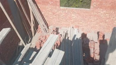 إيقاف أعمال بناء بدون ترخيص بدشنا في قنا