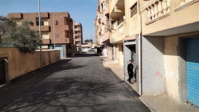 تطوير الشوارع بالأحياء السكنية بمطروح| صور