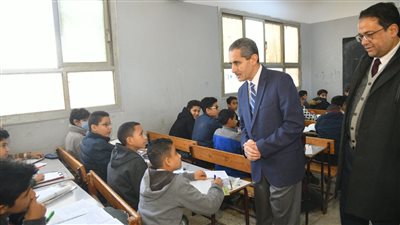 محافظ الغربية يتابع امتحانات الفصل الدراسي الأول بمدارس المحلة وسمنود  