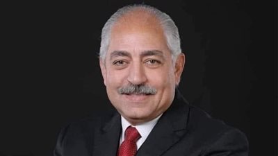 وزير الشباب والرياضة يطمئن على الحالة الصحية للعامري فاروق