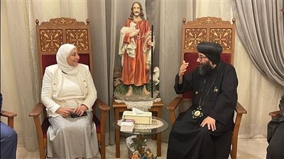 نائب محافظ القاهرة تهنئ الأقباط بعيد الميلاد المجيد