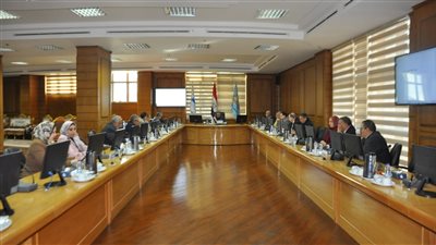 جامعة كفر الشيخ تناقش استعدادات المشاركة في مسابقة أفضل جامعة صديقة للبيئة