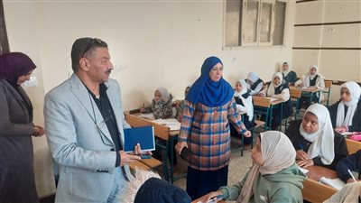 34907 تلاميذ وطلاب يؤدون امتحان الترم الأول بنجع حمادي