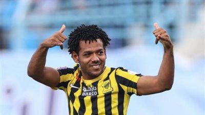 نجم اتحاد جدة المحترف يقترب من الشباب السعودي 