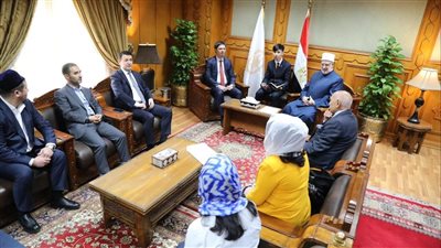 وكيل الأزهر يلتقي وفدًا من أوزبكستان لبحث التعاون العلمي والدعوي