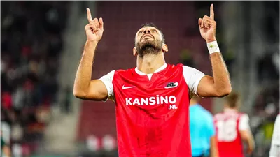 برشلونة يعثر على بديل هدافه ليفاندوفيسكي 