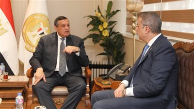وزير التنمية المحلية يتابع الخطط التنموية والخدمية بالفيوم