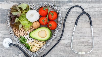 لتقليل مستويات الكوليسترول.. اضبط نمط حياتك