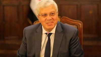 وزير التعليم العالي يُكرِّم طلاب الجامعات الفائزين في مسابقة 