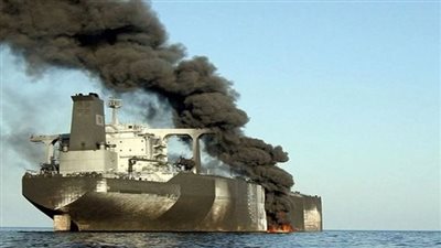 بعد إدراجها منظمة إرهابية.. جماعة أنصار الله الحوثيين تستهدف سفينة فى البحر الأحمر