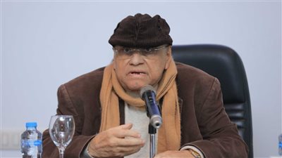 الأديب يوسف القعيد: من يتردد على القرى والأحياء الشعبية يدرك خطر الأمية 