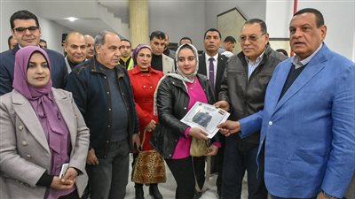 وزير التنمية المحلية ومحافظ الشرقية يفتتحان مشروع إنشاء برج إداري ومول تجاري وجراج متعدد الطوابق
