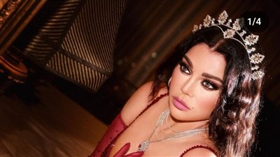 هيفاء وهبي تشبه الأفعى بالجلد المثير