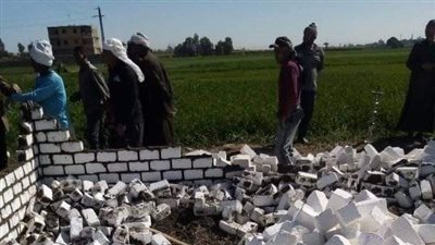 قنا: إزالة تعديات على مساحة 260 متراً بقرى نجع حمادي 