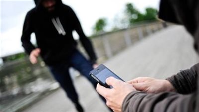 سقوط عصابة سرقة هواتف السيدات بطريق المغافلة بالجيزة 