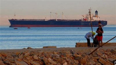 باب المندب.. ما تفاصيل الضربات الأمريكية البريطانية ضد الحوثيين؟