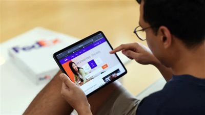 FedEx تبني منصة للتجارة الإلكترونية