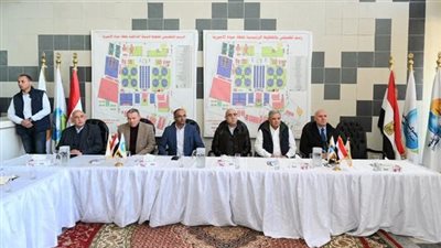 وزير الإسكان يعقد اجتماعًا بمحطة مياه الأميرية لمتابعة موقف خدمات مياه الشرب بمحافظة القاهرة