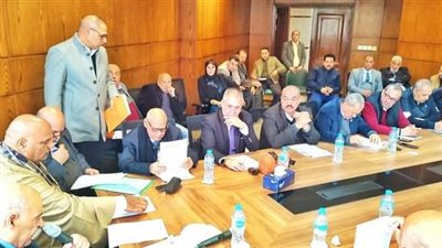 شعبة المخابز تناقش تكلفة إنتاج الرغيف والتأمين على العمالة