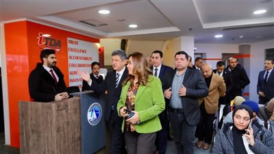 محافظ دمياط تتفقد المركز النموذجي المتميز بالغرفة التجارية 