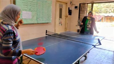تدريب فتيات الشرقية على تمرينات اللياقة البدنية والألعاب الجماعية