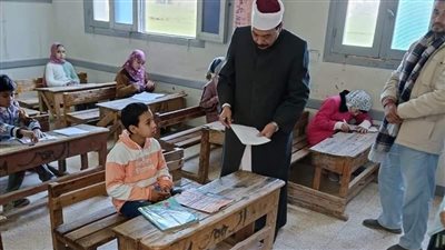 377 ألف طالب يؤدون امتحانات الشهادتين الابتدائية والإعدادية بأزهرية سوهاج