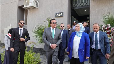 وزيرا الصحة والتضامن يفتتحان مركز علاج 