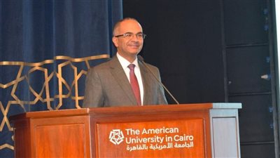 ‫الإسكان والجامعة الأمريكية تبدآن فعاليات البرنامج التدريبي للعاملين بخدمات الصرف الصحي بالصعيد