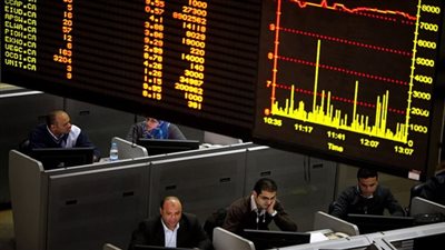 البورصة تواصل صعودها التاريخي ومؤشرها يتجاوز مستوى 27 ألف نقطة صعودا 