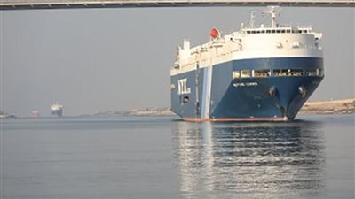 ناقلة بضائع يونانية تتلقى تحذيرًا قرب اليمن