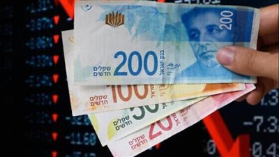الشيكل الإسرائيلي يتراجع لأدنى مستوى له في أكثر من شهرين